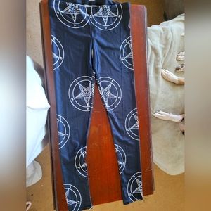 Women's Medium black leggings. Very unique.  Great condition
